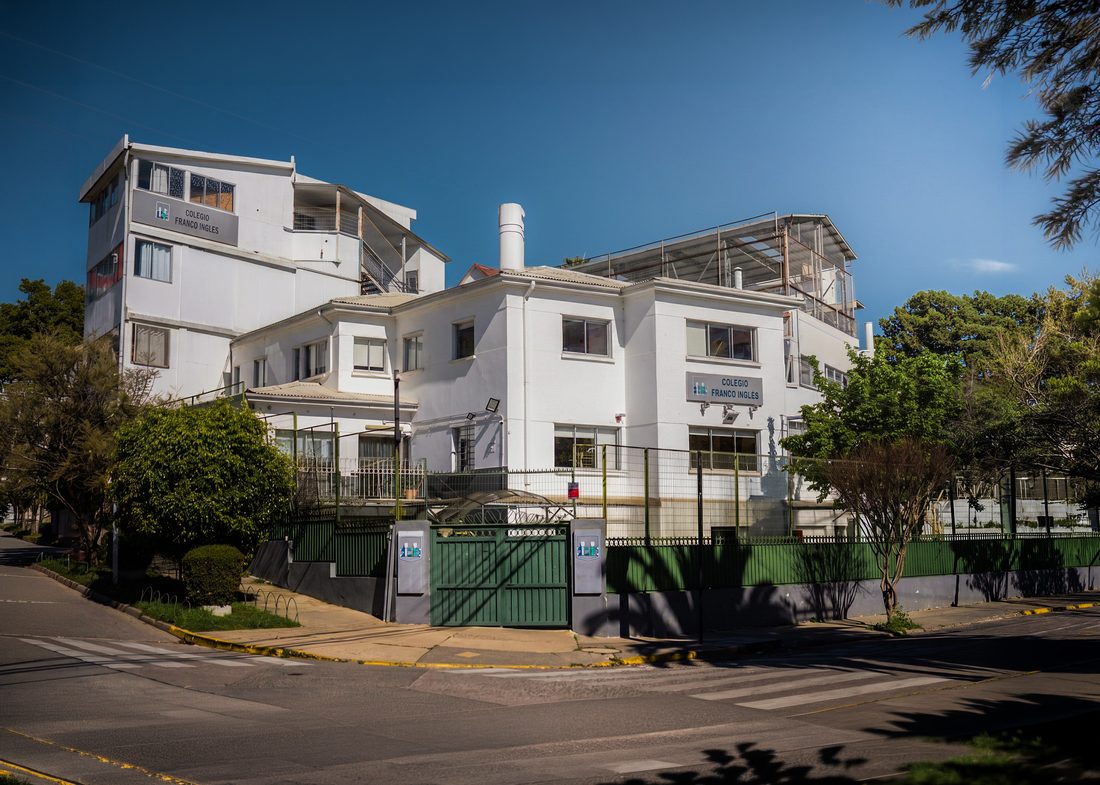 Fachada del Colegio Franco Inglés